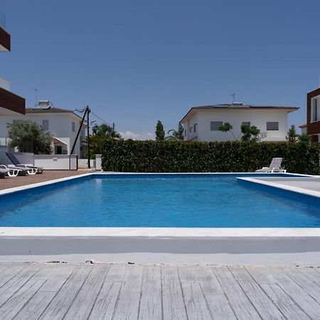 Harmonia 2-Br Apt In Livadia Larnaca Exterior photo