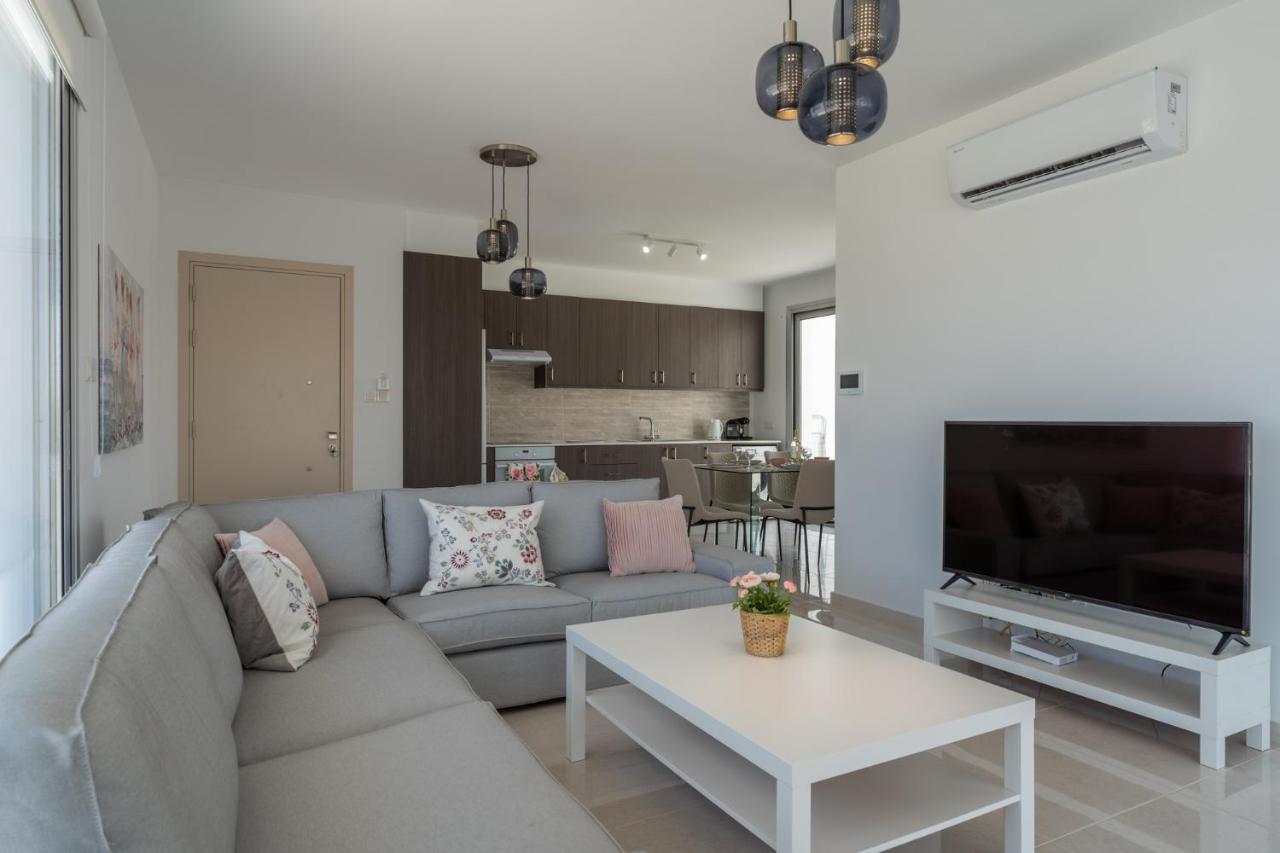 Harmonia 2-Br Apt In Livadia Larnaca Exterior photo