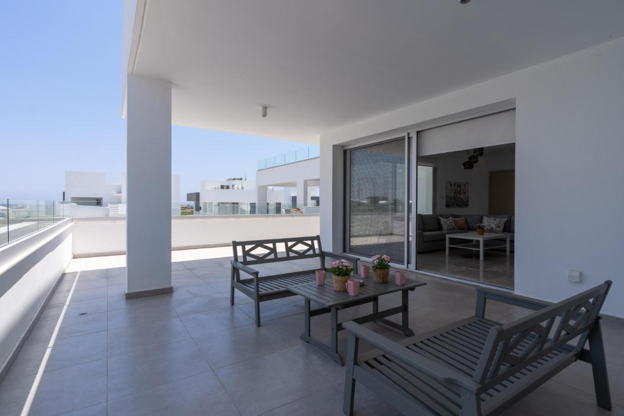 Harmonia 2-Br Apt In Livadia Larnaca Exterior photo